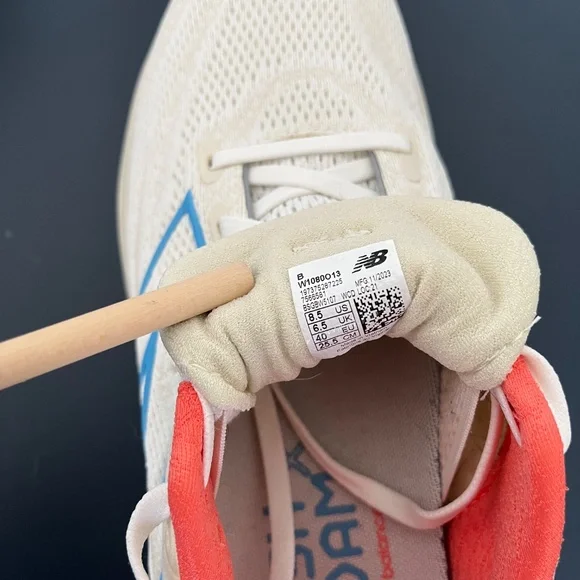 New Balance Fresh Foam 1080v13 Sea Salt/Coastal Blue Shoes | Size 8.5 Women's - Picture 4 of 5